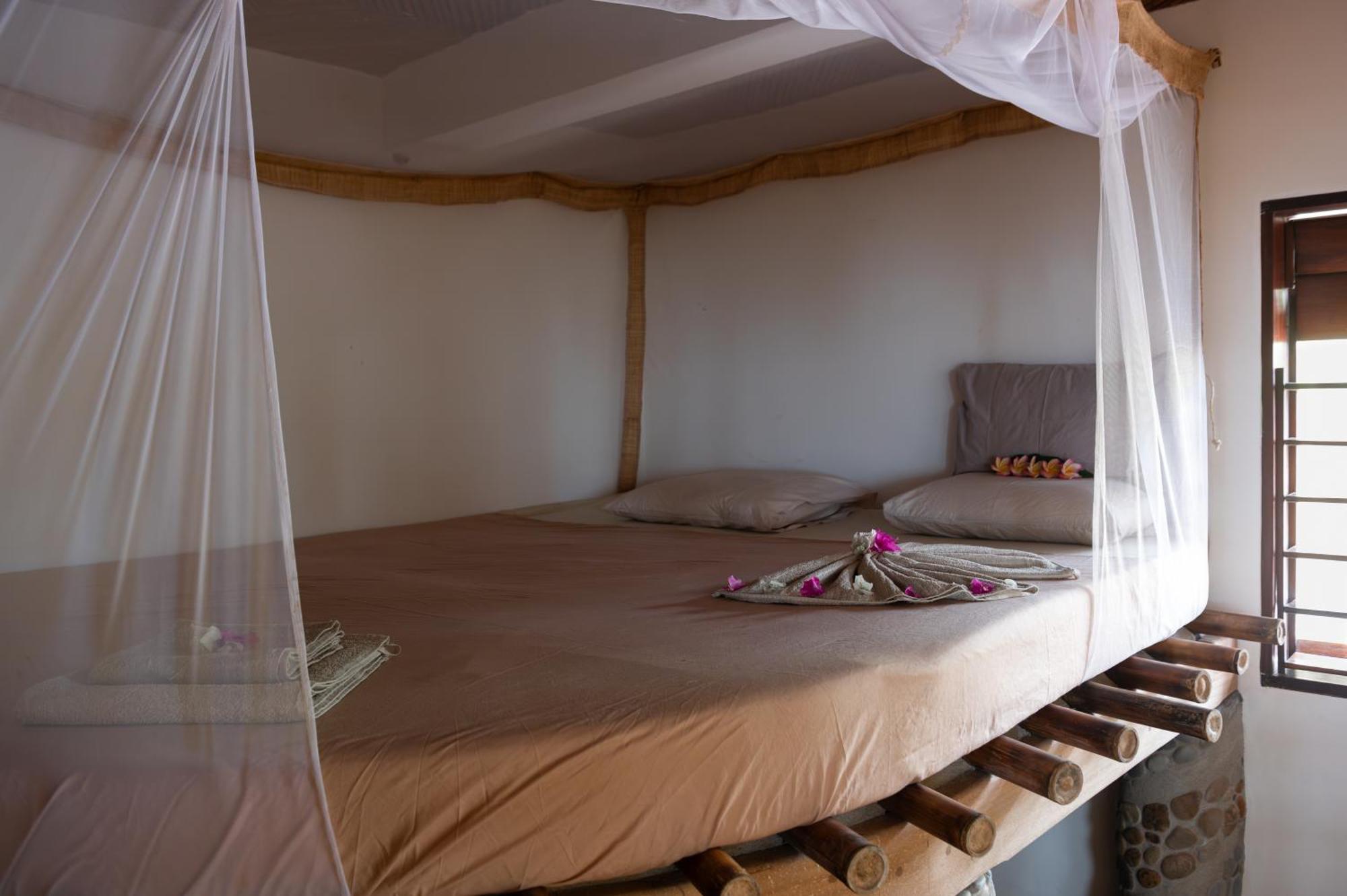 Ambolobozo Shambala Madagascar: Beachfront Lodge And Adventures מראה חיצוני תמונה