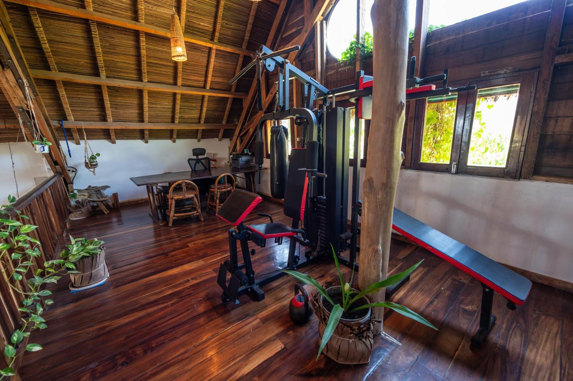Ambolobozo Shambala Madagascar: Beachfront Lodge And Adventures מראה חיצוני תמונה
